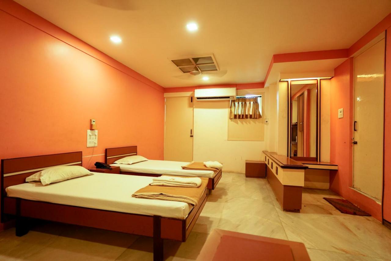 Hotel Ashiana Jāmnagar Εξωτερικό φωτογραφία