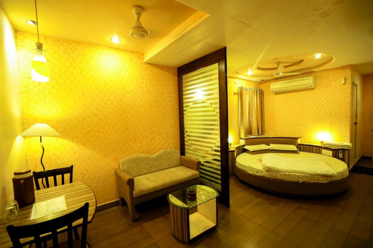 Hotel Ashiana Jāmnagar Εξωτερικό φωτογραφία