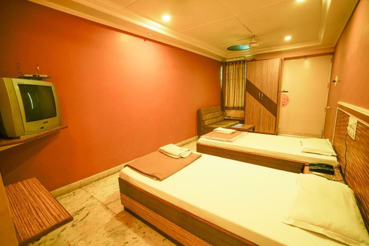 Hotel Ashiana Jāmnagar Εξωτερικό φωτογραφία